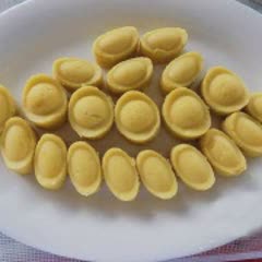 Cách làm bánh đậu xanh hình thỏi vàng