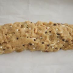 Cách làm Bánh Biscotti hạt dẻ cười giòn tan bùi bùi