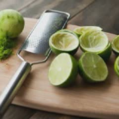 Cách Làm Bánh Bông Lan Vị Chanh Thơm Ngon Đơn Giản