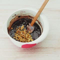 Cách làm Bánh brownie hạt óc chó