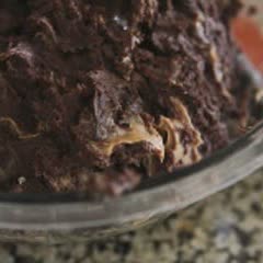 Cách làm bánh chocolate trộn bơ đường