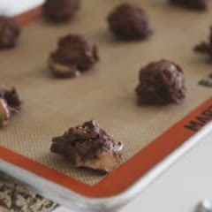 Cách làm bánh chocolate trộn bơ đường