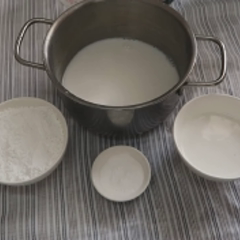 Cách Làm Bánh Chuối Hấp Đỏ Đơn Giản Thơm Ngon