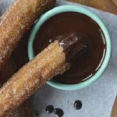 Cách Làm Bánh Churros Tây Ban Nha Thơm Ngon Ở Nhà