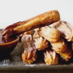Cách làm bánh Churros truyền thống Tây Ban Nha