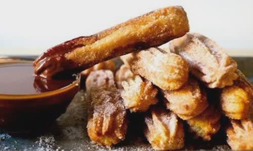 Cách làm bánh Churros truyền thống Tây Ban Nha