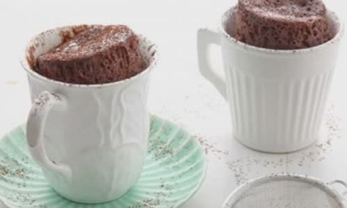 Cách làm Bánh cốc chocolate bằng lò vi sóng
