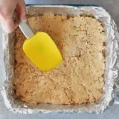 Cách làm Bánh cốm bơ đậu phộng phủ chocolate