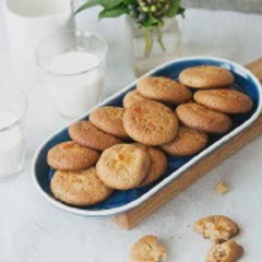 Cách làm bánh cookie bơ mè vỏ cam