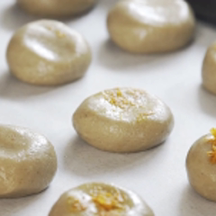 Cách làm bánh cookie bơ mè vỏ cam