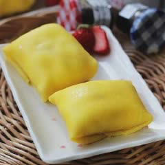 Cách làm bánh crepe kem dâu tươi