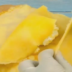 Cách làm Bánh Crepe Nhân Kem Xoài thơm ngon như ngoài tiệm