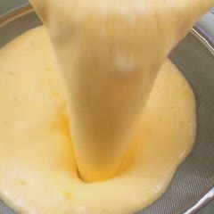 Cách làm Bánh Crepe Nhân Kem Xoài thơm ngon như ngoài tiệm