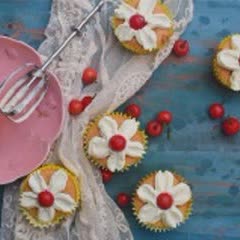 Cách Làm Bánh Cupcake Hình Hoa Đơn Giản Tại Nhà