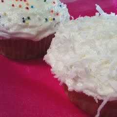 Cách Làm Bánh Cupcake Kem Vani Thơm Ngon Đơn Giản