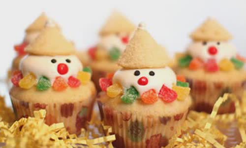 Cách Làm Bánh Cupcake Người Tuyết Thơm Ngon Ở Nhà