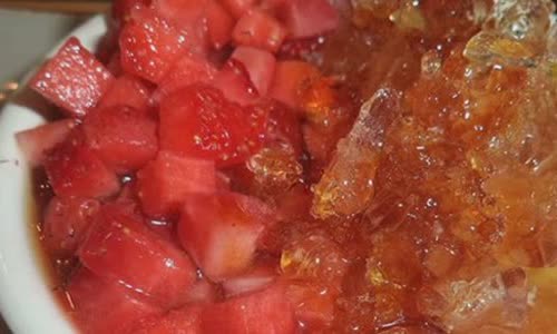 Cách làm Bánh Flan Cà Phê với dâu tây mát lạnh ngày hè