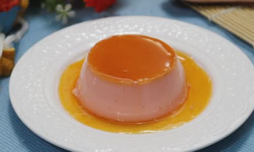 Cách làm bánh flan hương dâu tây