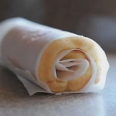 Cách làm bánh gato cuộn kem