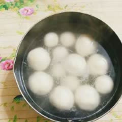 Cách làm Bánh Giầy Nhân Đậu Xanh bằng bột nếp cực đơn giản