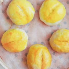 Cách làm bánh hạt sen bơ