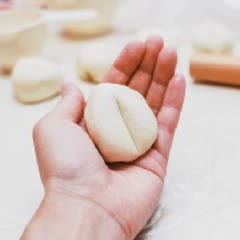 Cách làm bánh hạt sen bơ