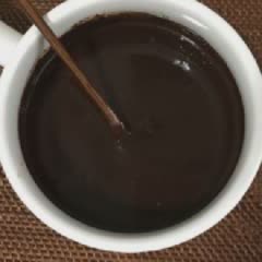 Cách làm bánh kem khúc cây cho Giáng sinh