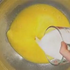 Cách Làm Bánh Mì Bắp Nướng Thơm Ngon Như Tiệm