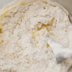 Cách làm Bánh Mì Bơ Tỏi Tròn giòn thơm cho bữa sáng
