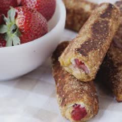 Cách làm Bánh mì cuộn dâu tây chiên