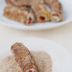 Cách làm Bánh mì cuộn dâu tây chiên
