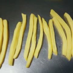 Cách Làm Bánh Mì Hình Que Ăn Vặt Cực Ngon Lành