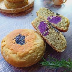 Cách làm bánh mì khoai lang tím Nhật Bản