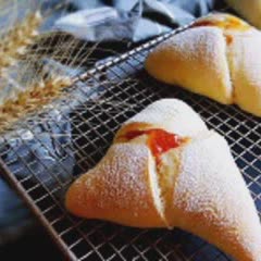 Cách làm bánh mì nhân mứt trái cây