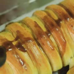 Cách Làm Bánh Mì Nhân Táo Thơm Ngon Không Cưỡng