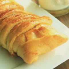 Cách Làm Bánh Mì Nhân Táo Thơm Ngon Không Cưỡng
