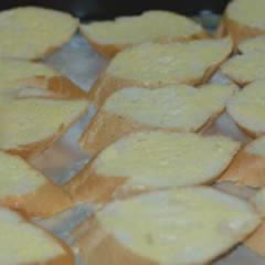 Cách Làm Bánh Mì Nướng Bơ Đường Thơm Ngon Béo Ngậy