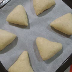 Cách làm Bánh Mì Nướng Kiểu Âu từ bột lúa mì nguyên chất