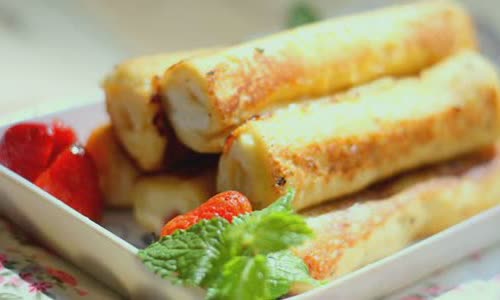 banh-mi-sandwich-cuon-mut-dau-tay-strawberry-jam-french-toast-roll-ups-JcM7QPCIgOCH8OWgbged