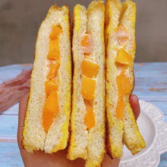 Cách làm Bánh Mì Sandwich Kẹp Xoài Sữa Chua Chiên đơn giản