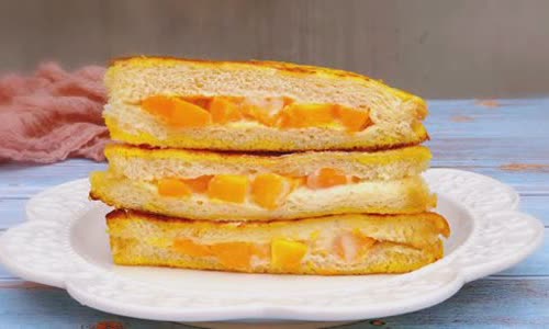 Cách làm Bánh Mì Sandwich Kẹp Xoài Sữa Chua Chiên đơn giản