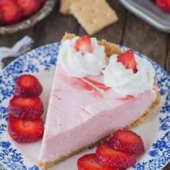 Cách làm Bánh mousse dâu