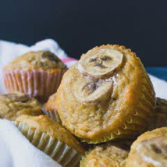 Cách làm Bánh Muffin Chuối Dừa Hạt Macca thơm ngon