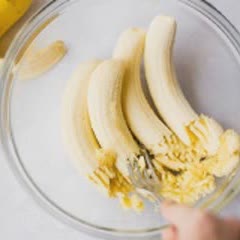 Cách làm bánh muffin chuối hạt óc chó mềm xốp bổ dưỡng 