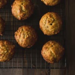 Cách làm bánh muffin chuối hạt óc chó mềm xốp bổ dưỡng 