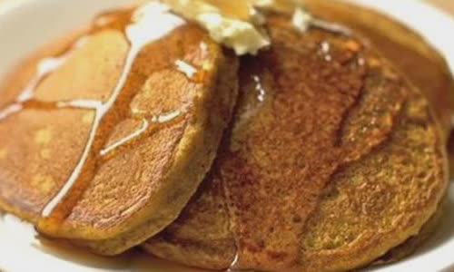 Cách Làm Bánh Pancake Bí Đỏ Nhanh Gọn Cho Bữa Sáng