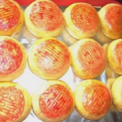 Cách làm Bánh Pía Sầu Riêng trứng muối, ngon như ngoài tiệm