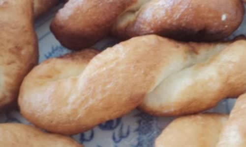 Cách Làm Bánh Quẩy Chiên Xoắn Ăn Vặt Cực Đơn Giản