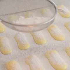 Cách Làm Bánh Quy Lady Fingers Giòn Tan Cực Ngon