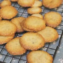 Cách Làm Bánh Quy Mè Trắng Ngon Miệng Đơn Giản
